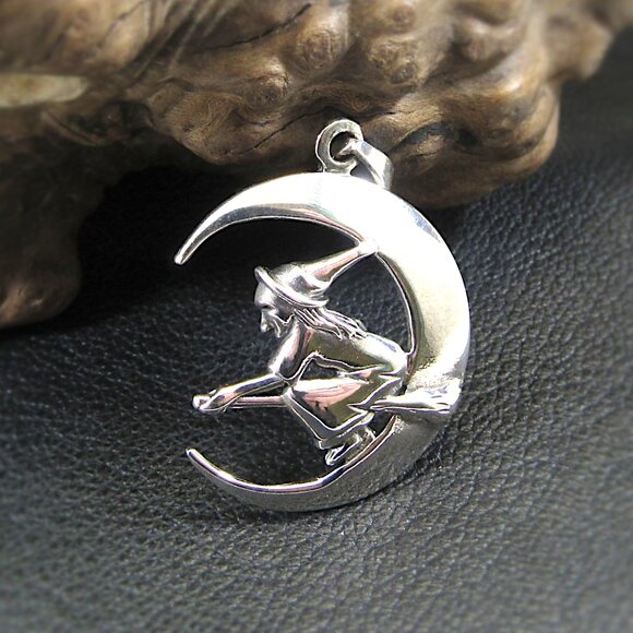 Solid 925 Sterling Silver Crescent Moon Witch Flying on Broomstick Pendant - Picture 1 of 10